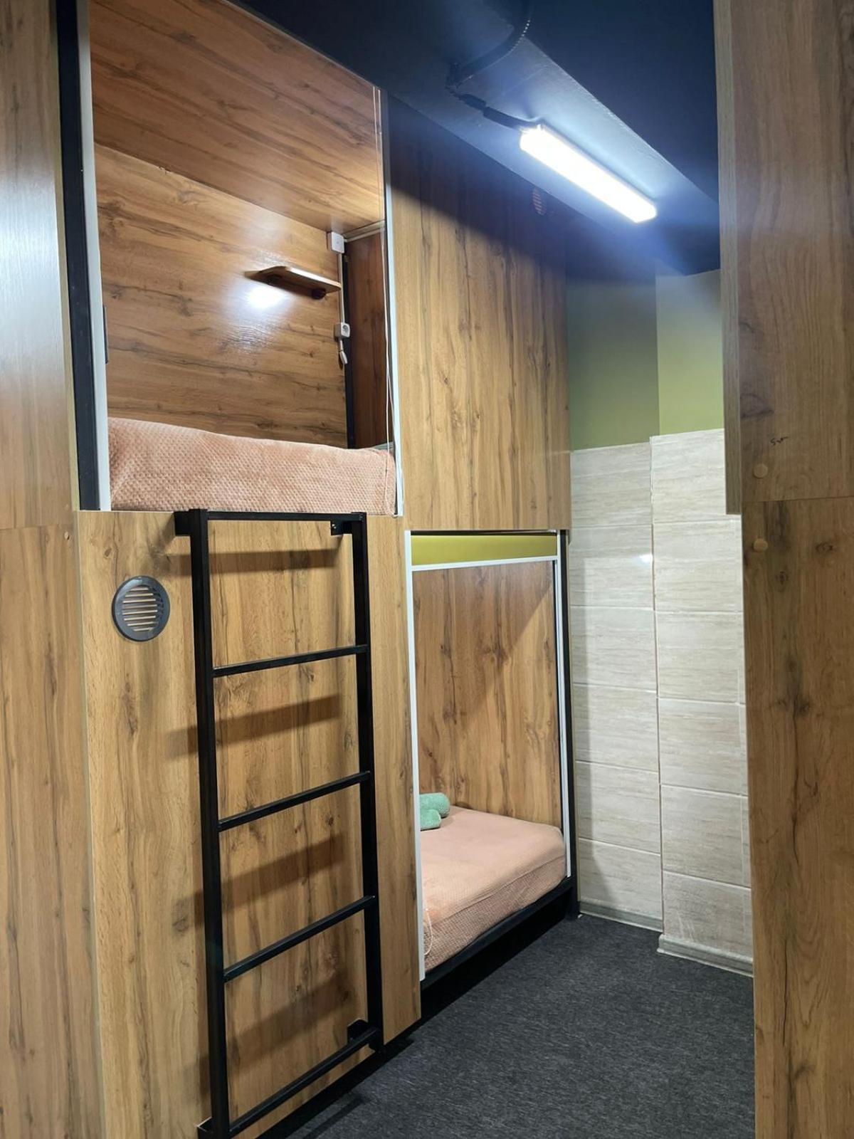 Hostel Kochevnik Capsule Hotel Almaty Exterior photo